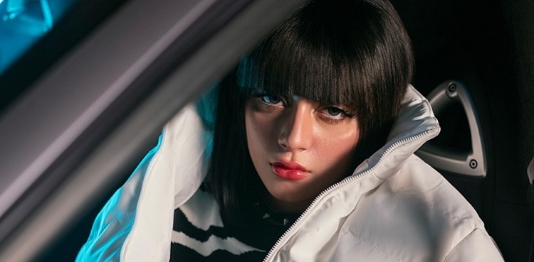 VIRAL: Alizeh Shah breaks the internet with her new video