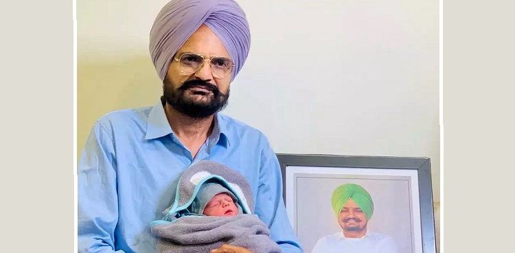 Sidhu Moose Wala's father accuses government