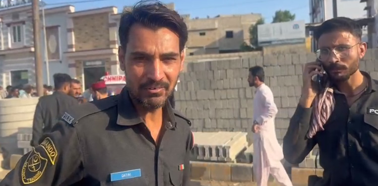 foreigners, Karachi cop, Karachi suicide attack, Landhi
