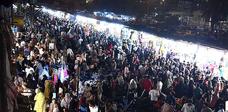Karachi-eidul-fitr-shopping-centres-security