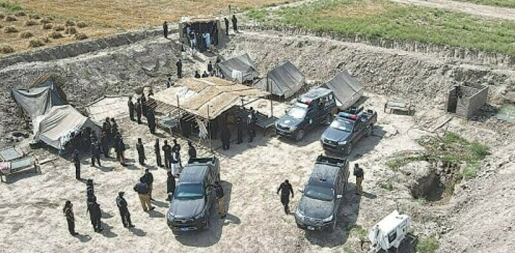 Policeman martyred Sukkur bandits attack