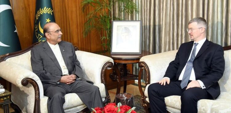 Pakistan wants to further expand cooperation with Russia: President
