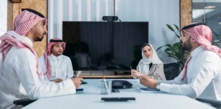 Saudi-Arabia-traditional-dress-mandatory-civil-servants