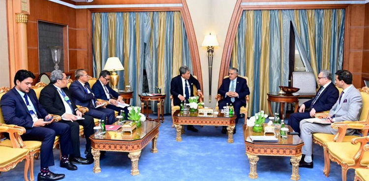 FM Ishaq Dar, Malaysian foreign minister, immediate ceasefire in Gaza, Gaza ceasefire
