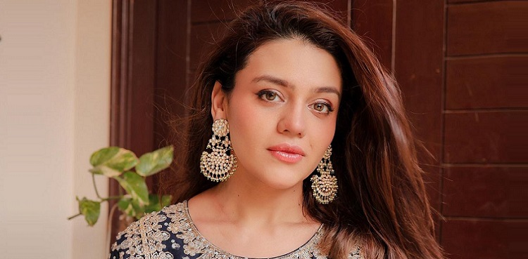 Zara Noor Abbas, Postpartum life, Actor,