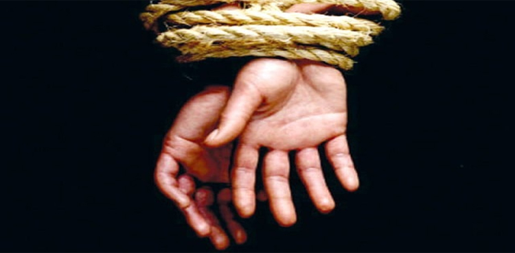 Karachi youth abducted, broad daylight, Armed men, abducts youth, Karachi