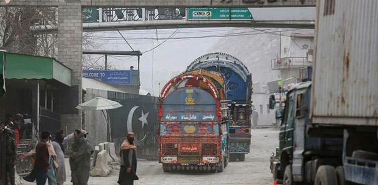 Pakistan loses, Rs700bn, annually, illegal trade, Report