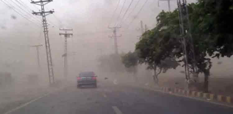 Strong winds, two dead, Wazirabad