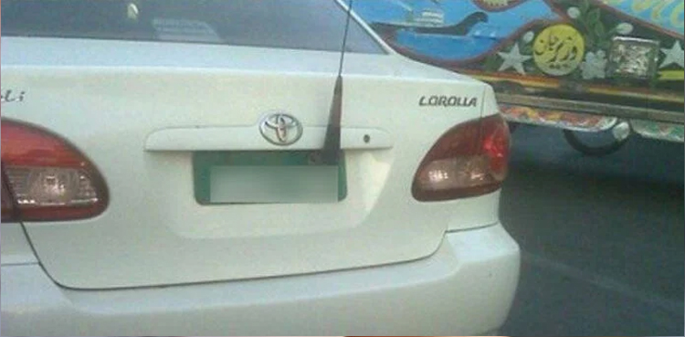 Sindh govt, cracks down, fake number plates