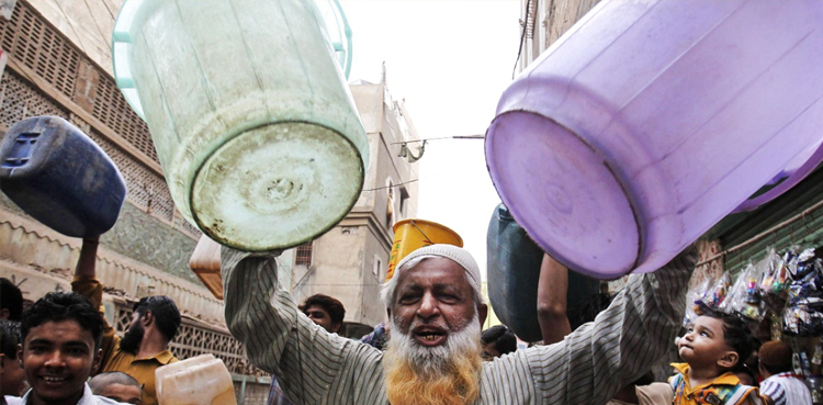 Karachi citizens, hold protest, water shortage