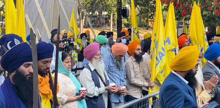 Gunman shot at Sikh leader, Golden Temple, India