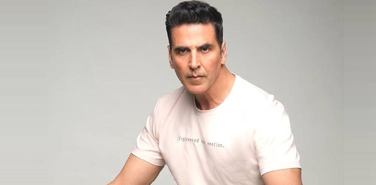Akshay Kumar 'acted naive but had many girlfriends'; says co-star guddi maruti