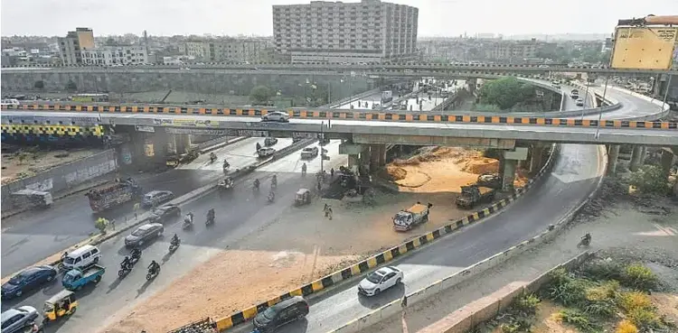 Lyari Expressway, Karachi, PM Shehbaz