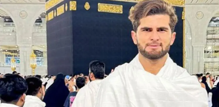 shaheen afridi, umrah, pakistan, instagram,