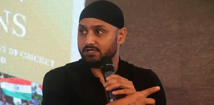 champions trophy harbhajan singh visit Pakistan India