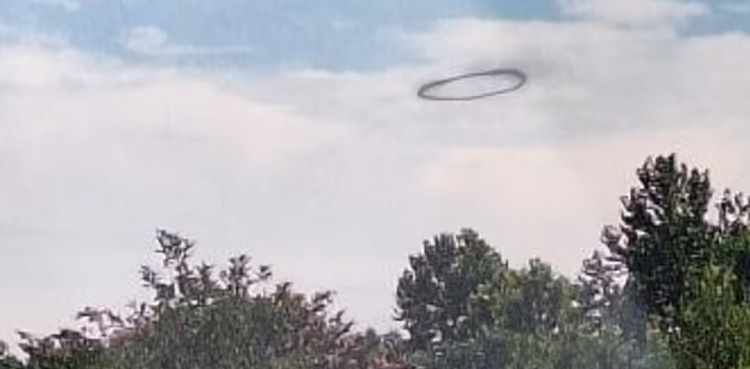 Viral video, Mysterious black ring, black ring appeared over Virginia