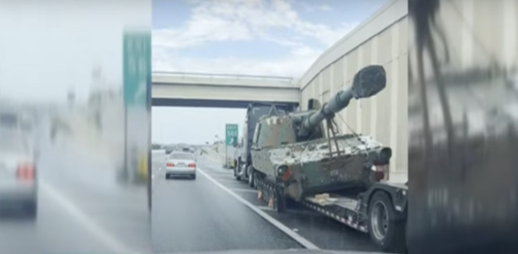 Tank falls US highway, Military tank on Texas highway