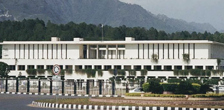 Govt, promotes, 60 bureaucrats, grade 19