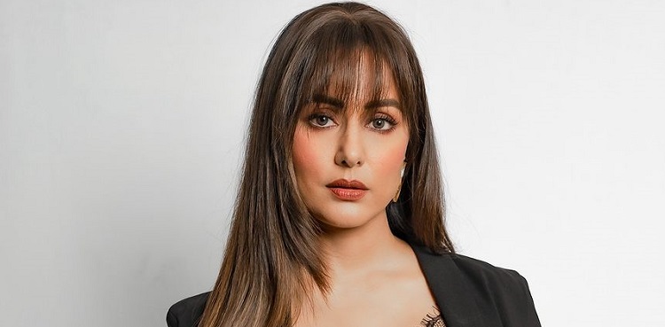 hina khan, cancer journey, wig
