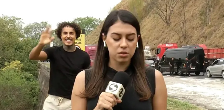 Viral video, Brazilian influencer, reporter at bus crash scene