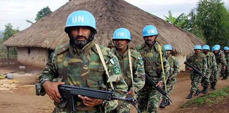 UN peacekeepers Israel warns Lebanon war operations