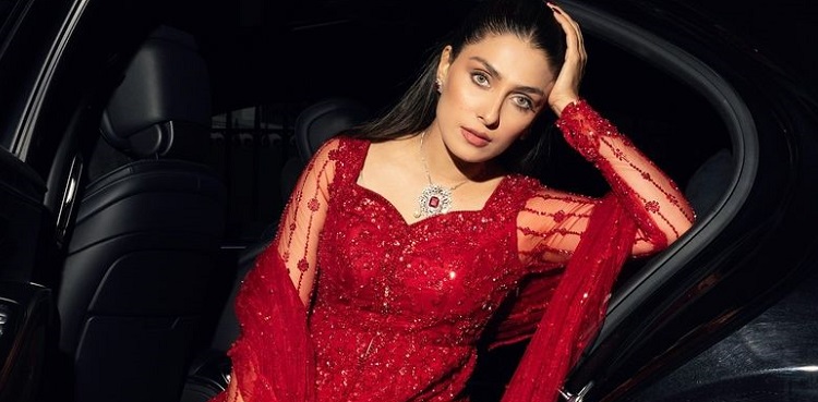 ayeza khan, kareena kapoor khan, birthday