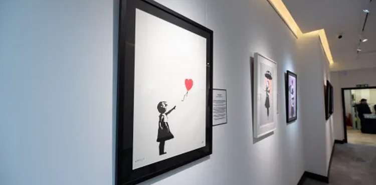 Banksy iconic artwork, Girl with Balloon, stolen, art gallery