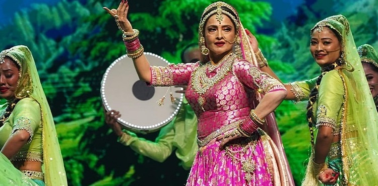 rekha, iifa awards, performance