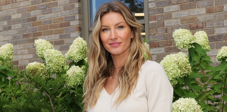Gisele Bündchen, pregnant
