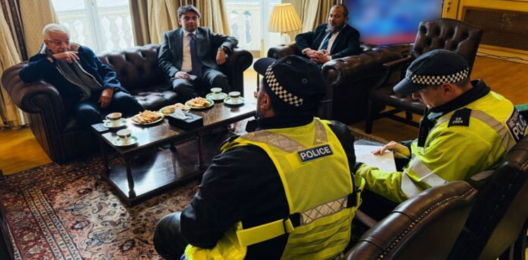 Khawaja Asif, Khawaja Asif attack, Khawaja Asif, Khawaja Asif London attack
