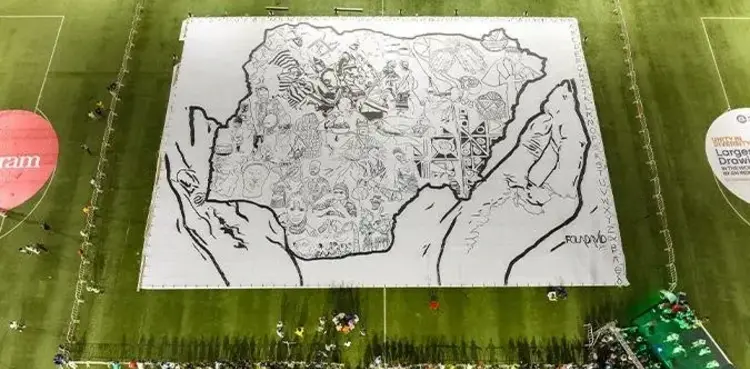 Nigerian man, Fola David-Tolaram, Guinness World Record, largest drawing
