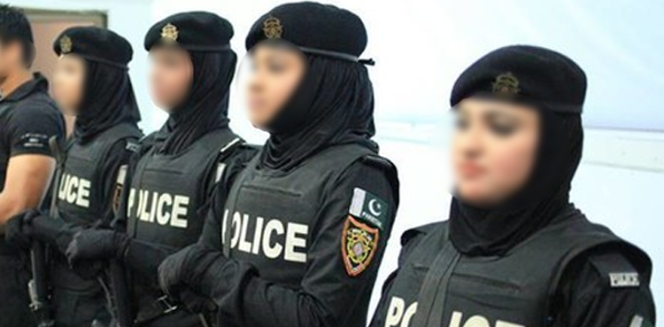 gutka factory, gutka mafia, female cops, karachi, raid