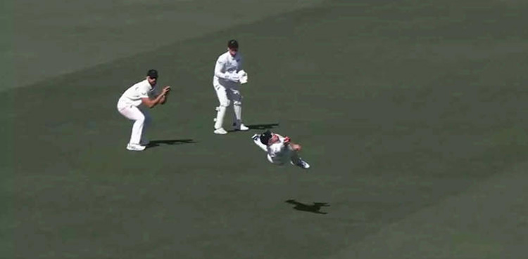 Glenn Phillips stunning catch goes viral- NZ v ENG
