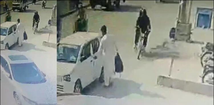 VIRAL, karachi street crimes, dacoits, video, cctv footage