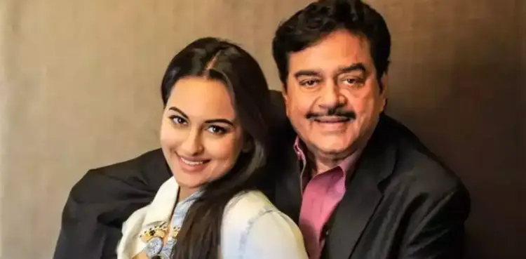 Bollywood, Shatrughan Sinha, Mukesh Khanna, Sonakshi Sinha