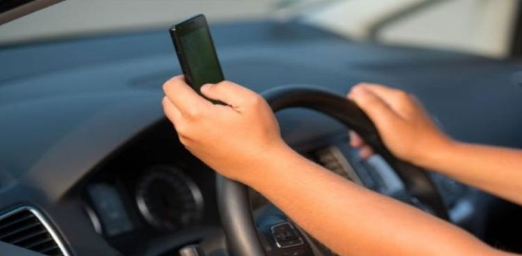 Saudi Arabia, Saudi Arabia phone driving
