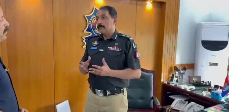 trackers, Karachi dumpers
