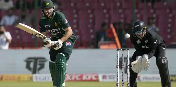 pak vs nz, tri-nation series final, pakistan, new zealand