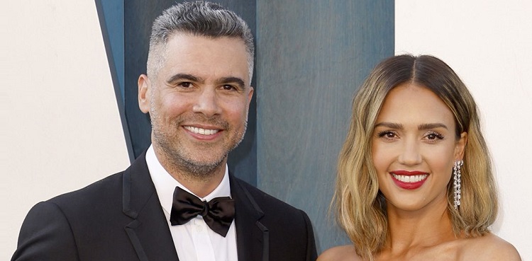 Jessica Alba files for divorce from Cash Warren