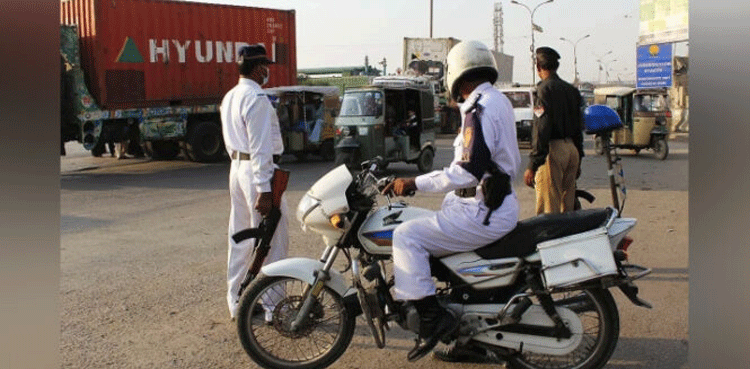 Sindh-traffic-laws-strict