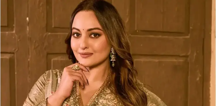 Bollywood, Sonakshi Sinha, troll, Zaheer Iqbal