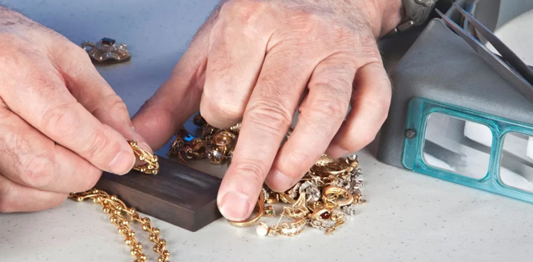Gold identification, real vs fake gold, gold purity test, Sufyan Zindani