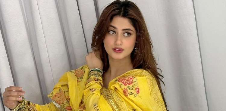 Sajal Aly breaks social media with new post - VIRAL