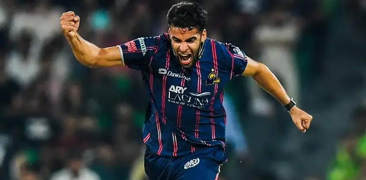 psl 10, karachi kings, peshawar zalmi, babar azam,