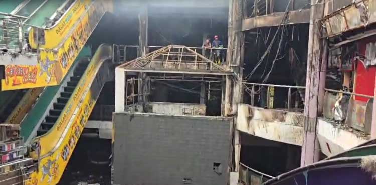 Millennium Mall, fire, shops gutted, Karachi