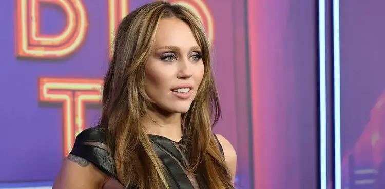 Hollywood, Miley Cyrus Something Beautiful, Hannah Montana