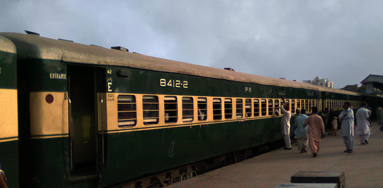 Karachi train delays, monsoon rain disruption, Pakistan Railways schedule, train schedule Karachi