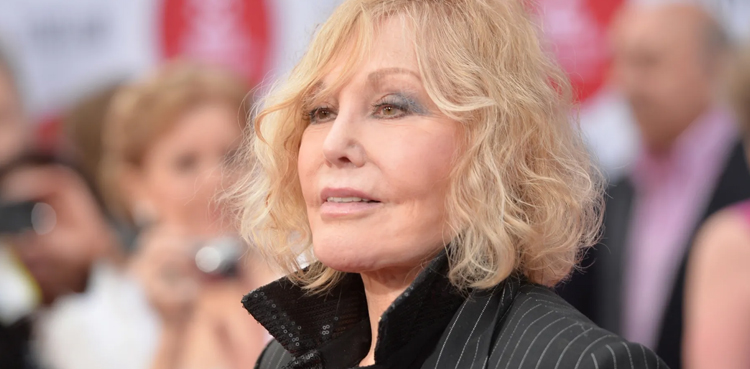 Kim Novak, Venice Film Festival, Golden Lion Award, Lifetime Achievement, Vertigo, Hollywood legend