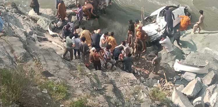 Tourist swept Away, car falls, Kunhar River