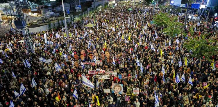 Israeli protesters demand hostage deal as cabinet meets